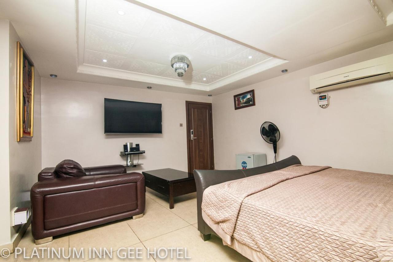โรงแรมแพลตินัม อินน์ กี Suru Lere ภายนอก รูปภาพ